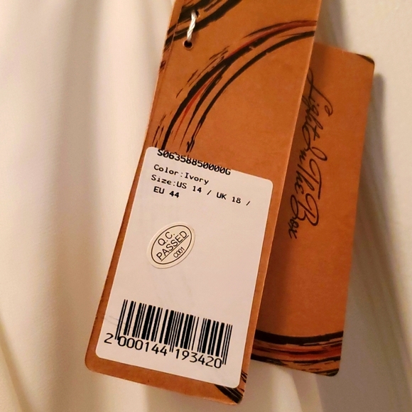 GRECIAN WEDDING GOWN BY LIGHT IN THE BOX SIZE 16 - Picture 6 of 10